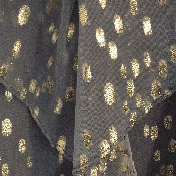 BCBGeneration Dressy Ruffled Tank Large NWOT - Picture 3 of 8